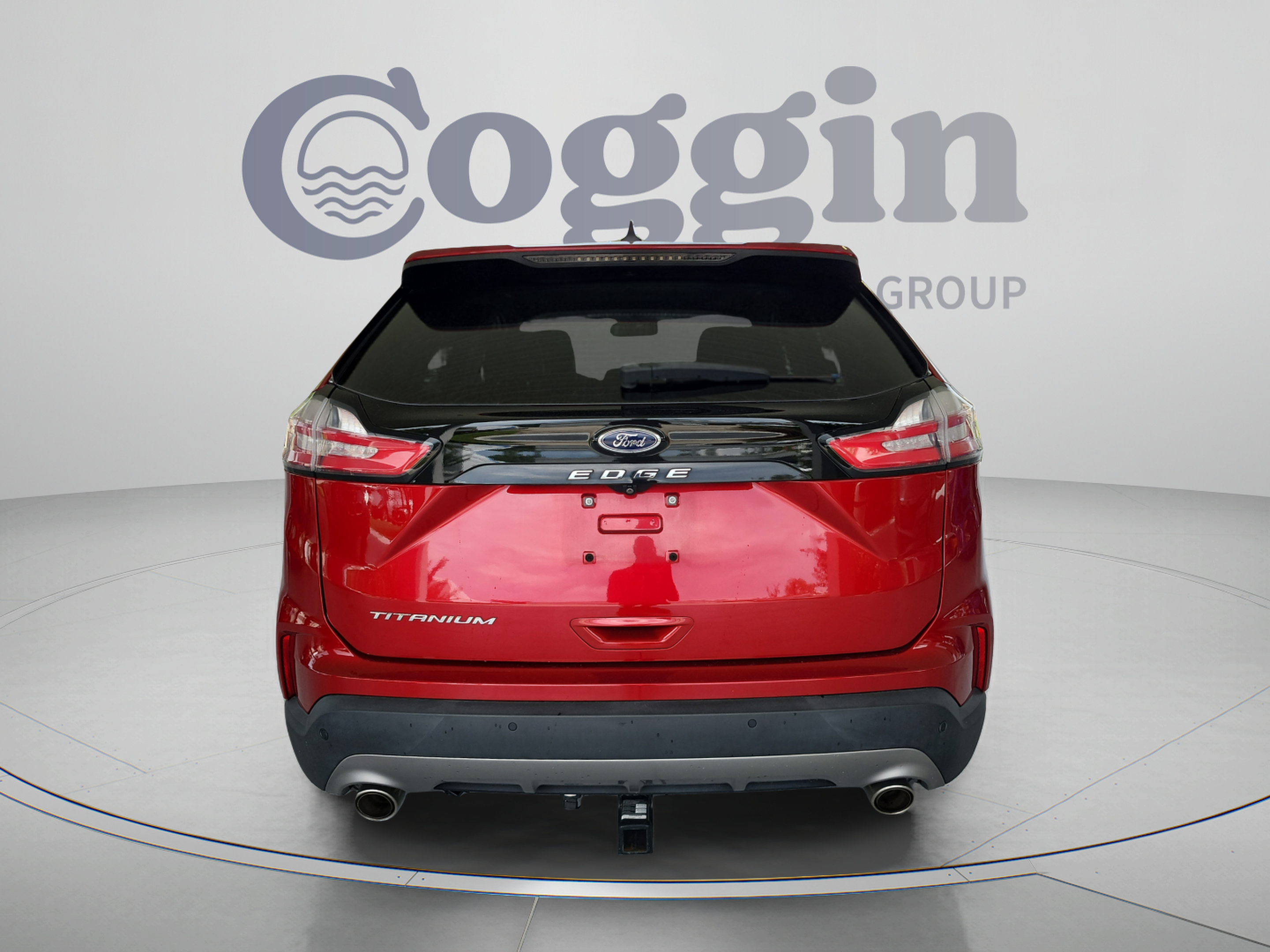 Used 2021 Ford Edge Titanium FWD image 4