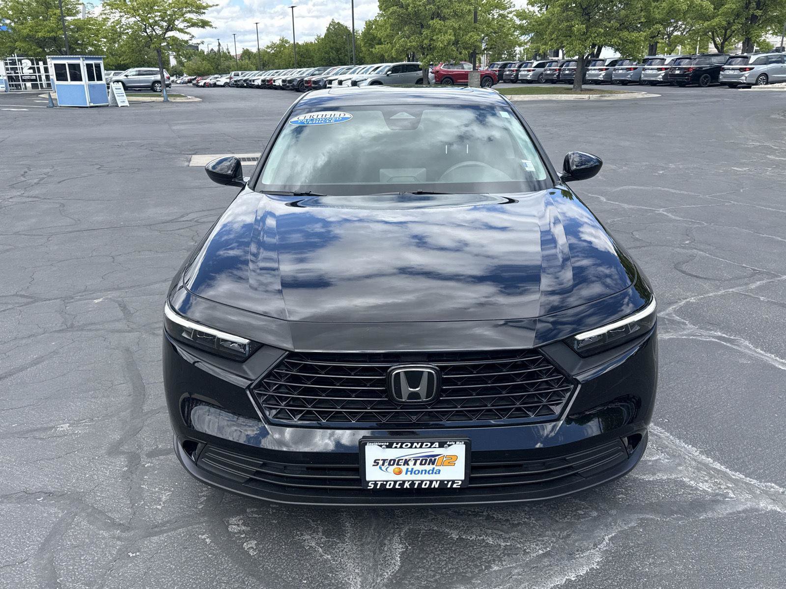 Used 2023 Honda Accord EX image 2