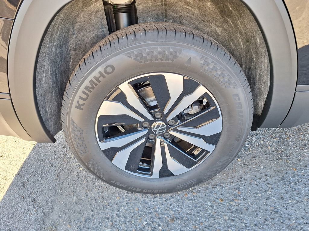 New 2026 Volkswagen Atlas SE image 22