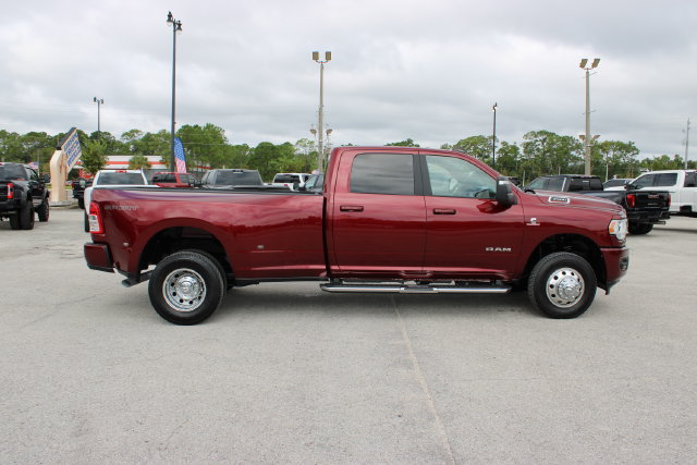 Used 2024 RAM 3500 Big Horn w/ Sport Appearance Package AWD/4WD image 13