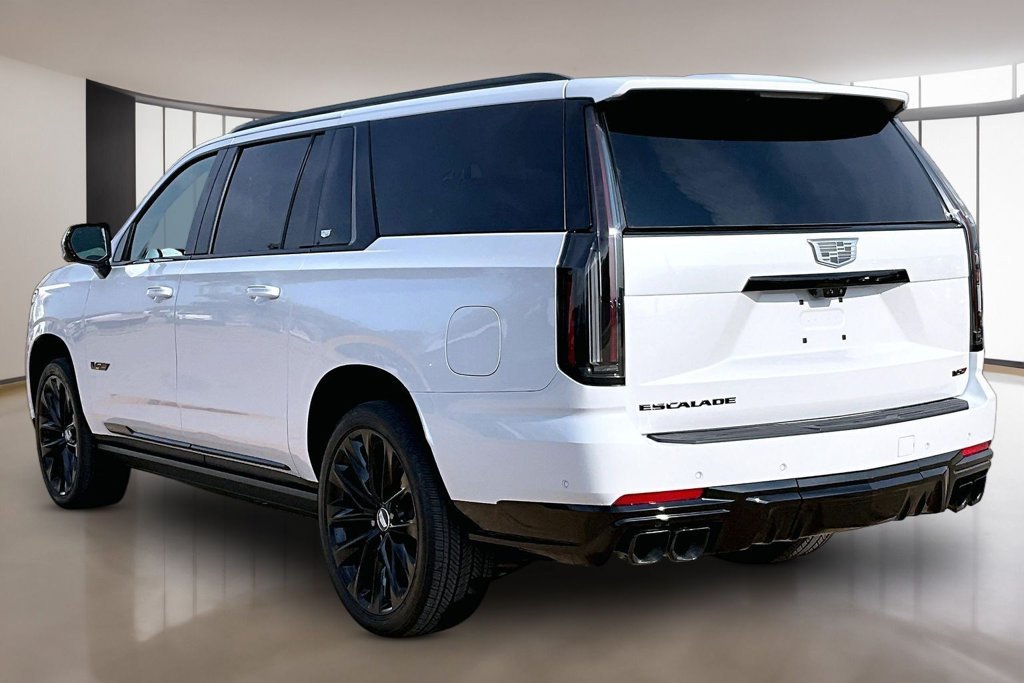 New 2026 Cadillac Escalade ESV V w/ LPO, ONYX Package AWD/4WD image 3