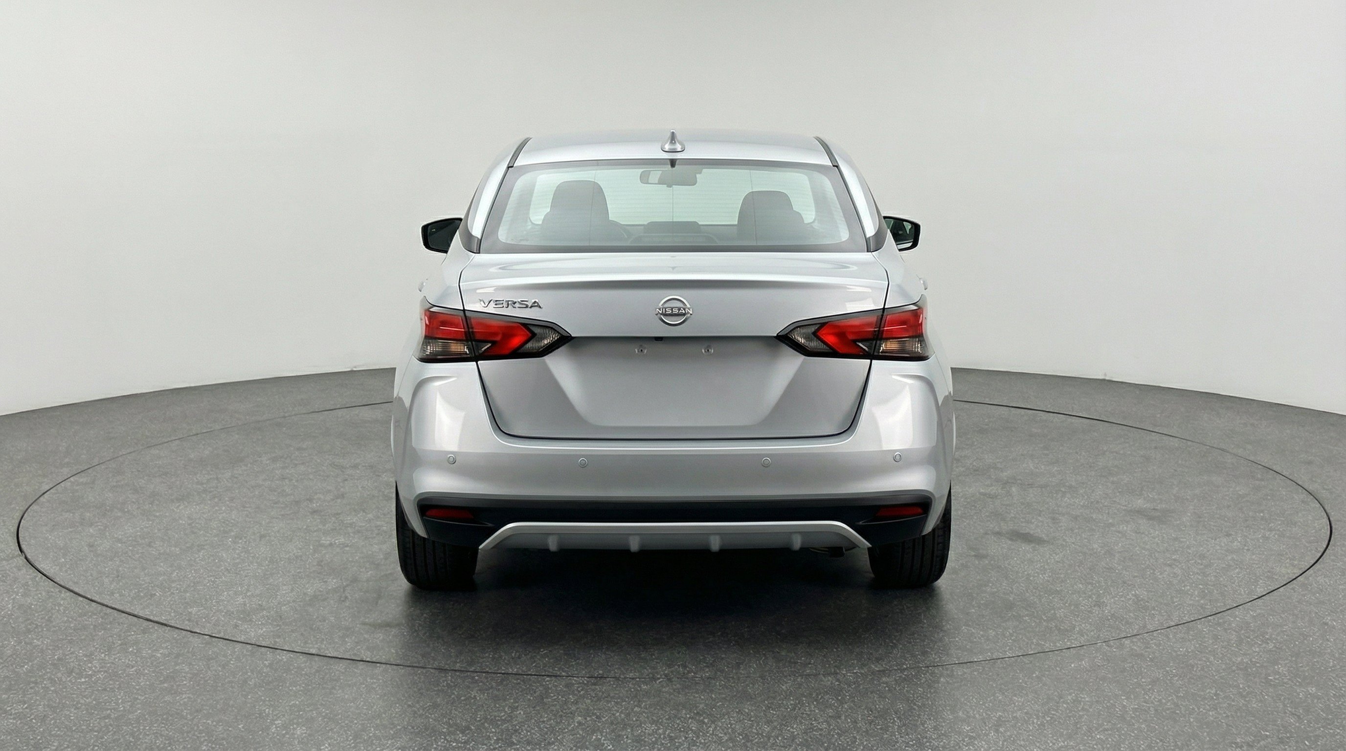 Used 2025 Nissan Versa SV FWD image 7