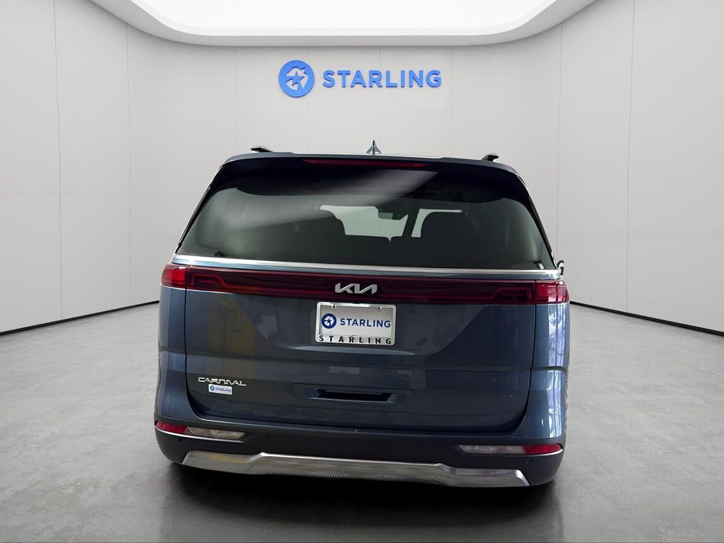 Used 2024 Kia Carnival SX Prestige image 7