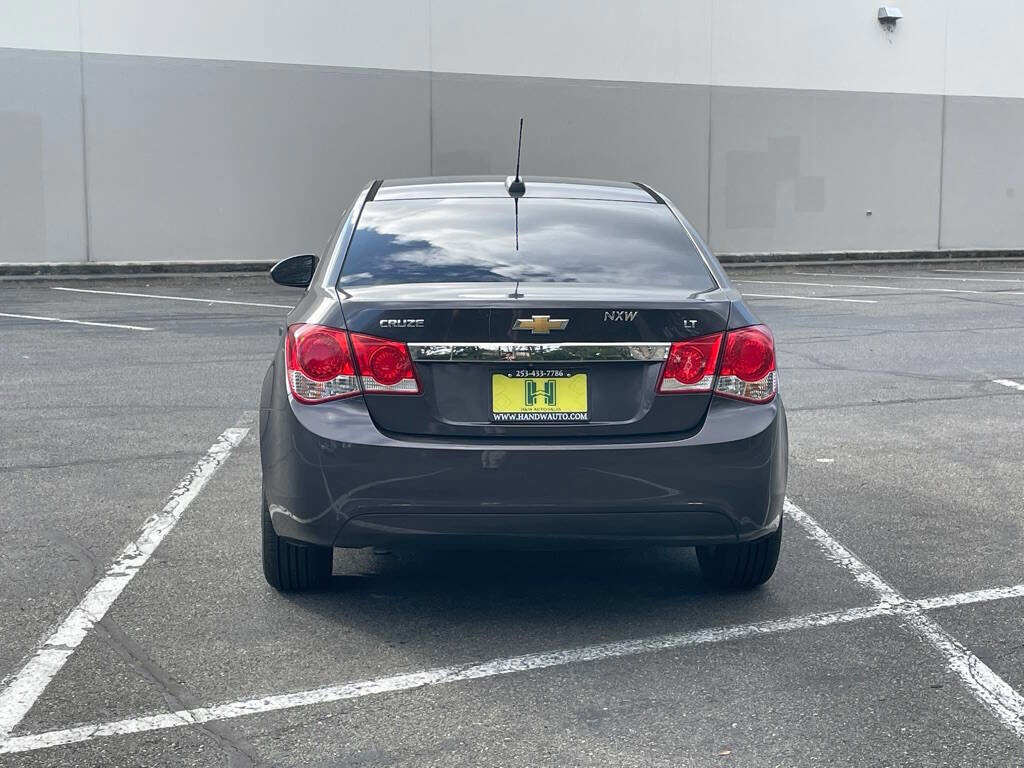 Used 2016 Chevrolet Cruze LT image 4