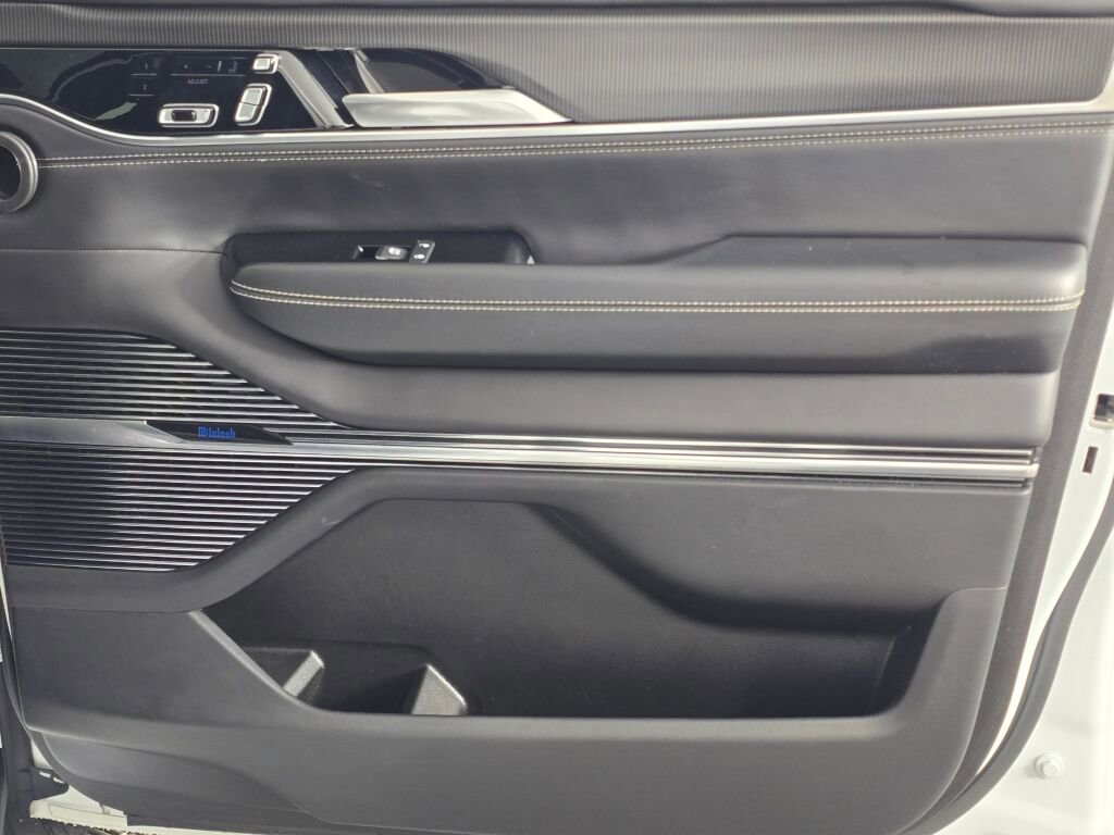 Used 2024 Jeep Grand Wagoneer Series II w/ Quick Order Packagew 28T image 48