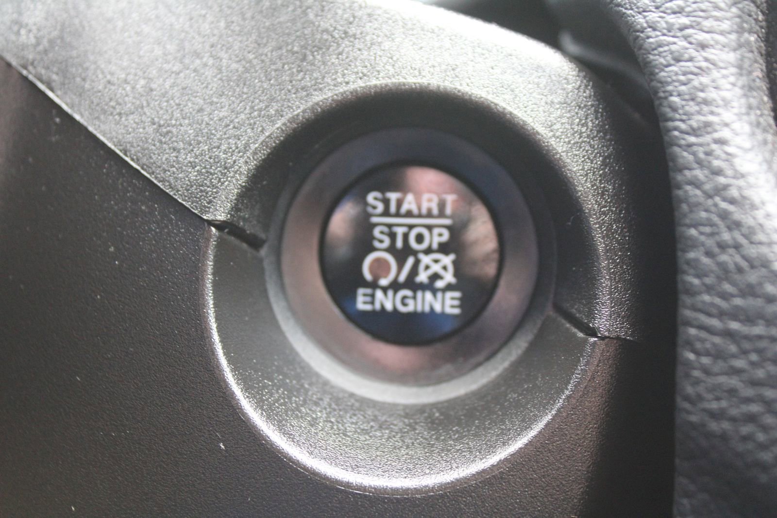 Used 2018 Jeep Compass Altitude image 31