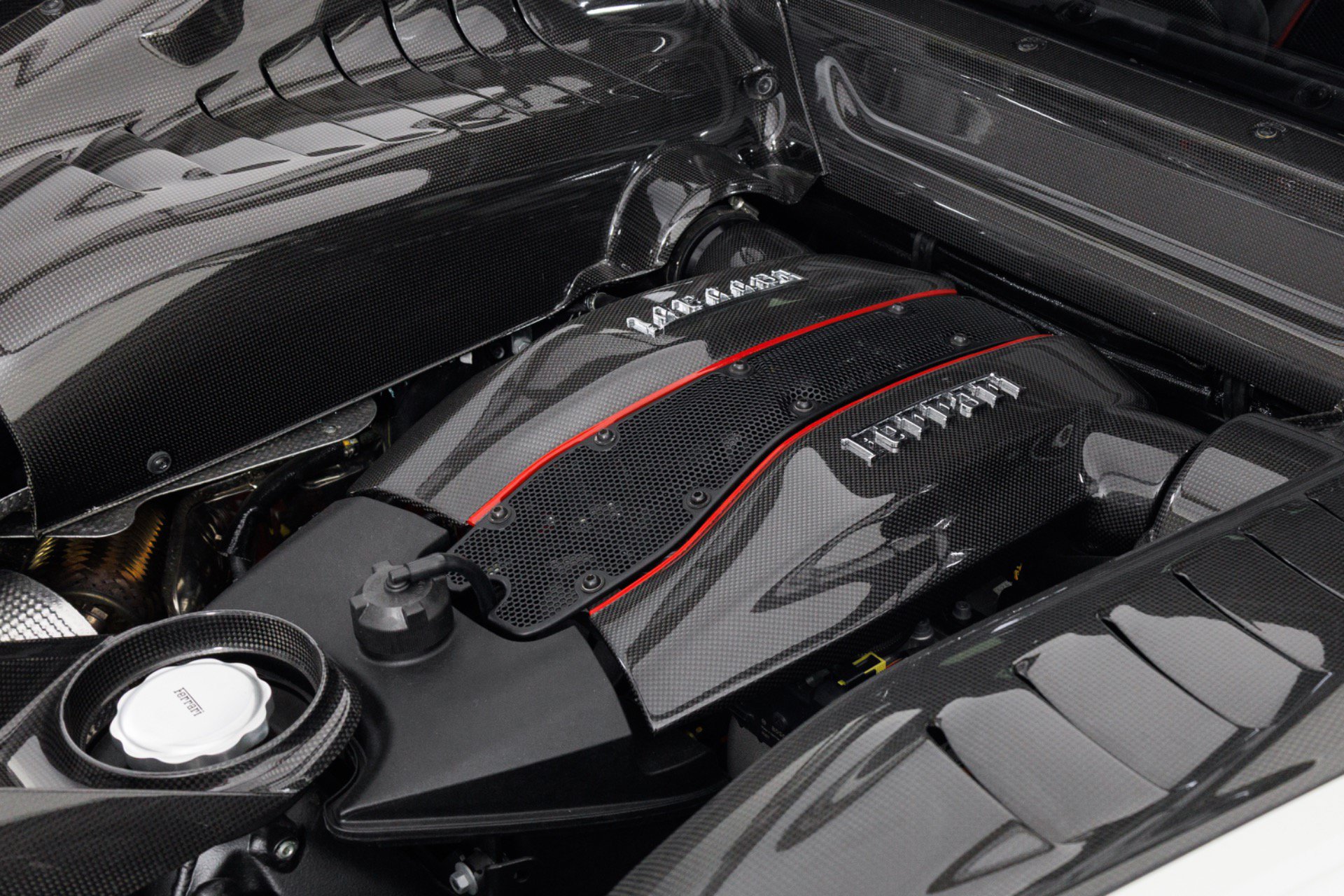 Used 2020 Ferrari 488 Pista Coupe RWD image 51