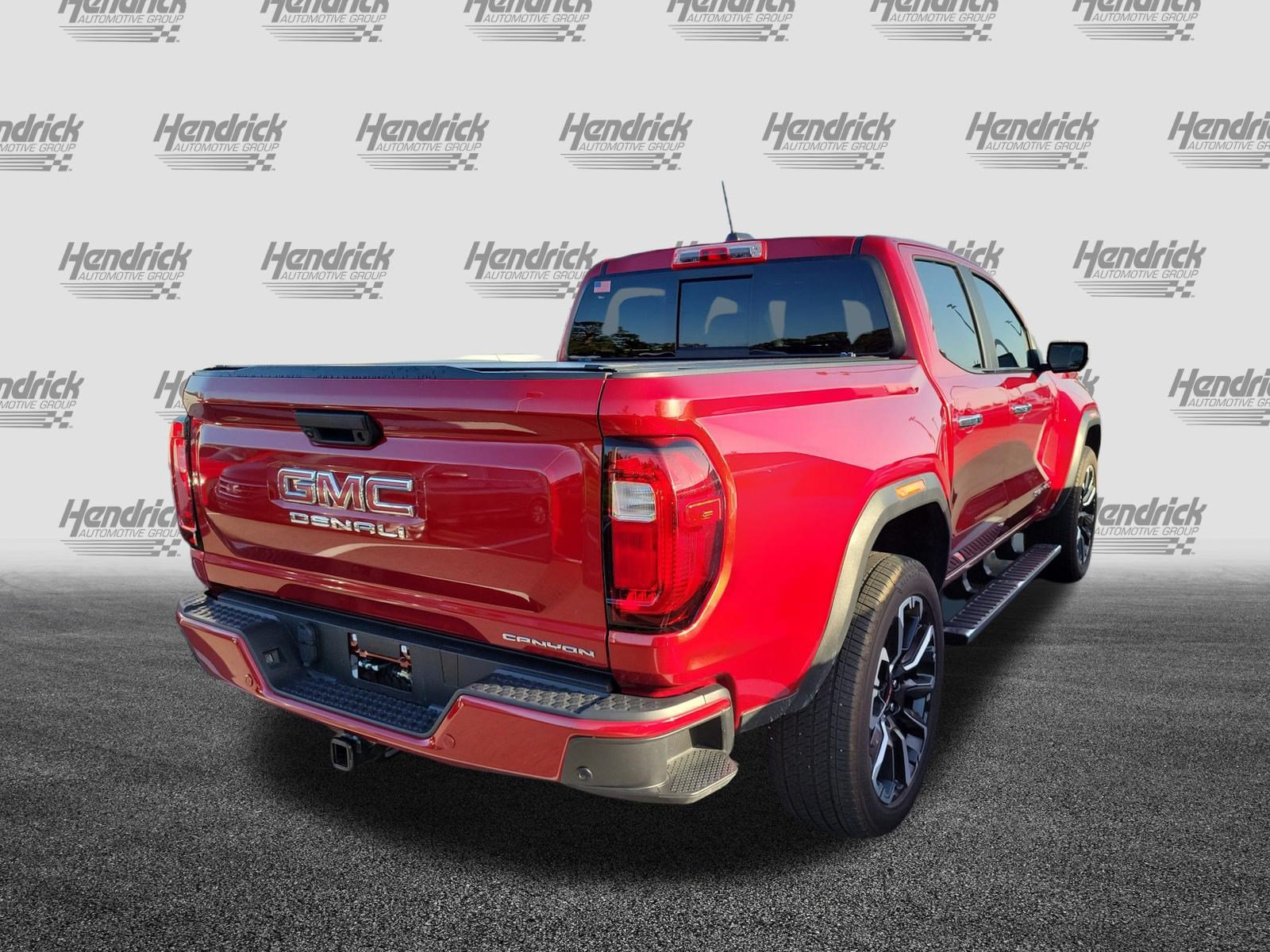 Used 2024 GMC Canyon Denali AWD/4WD image 10