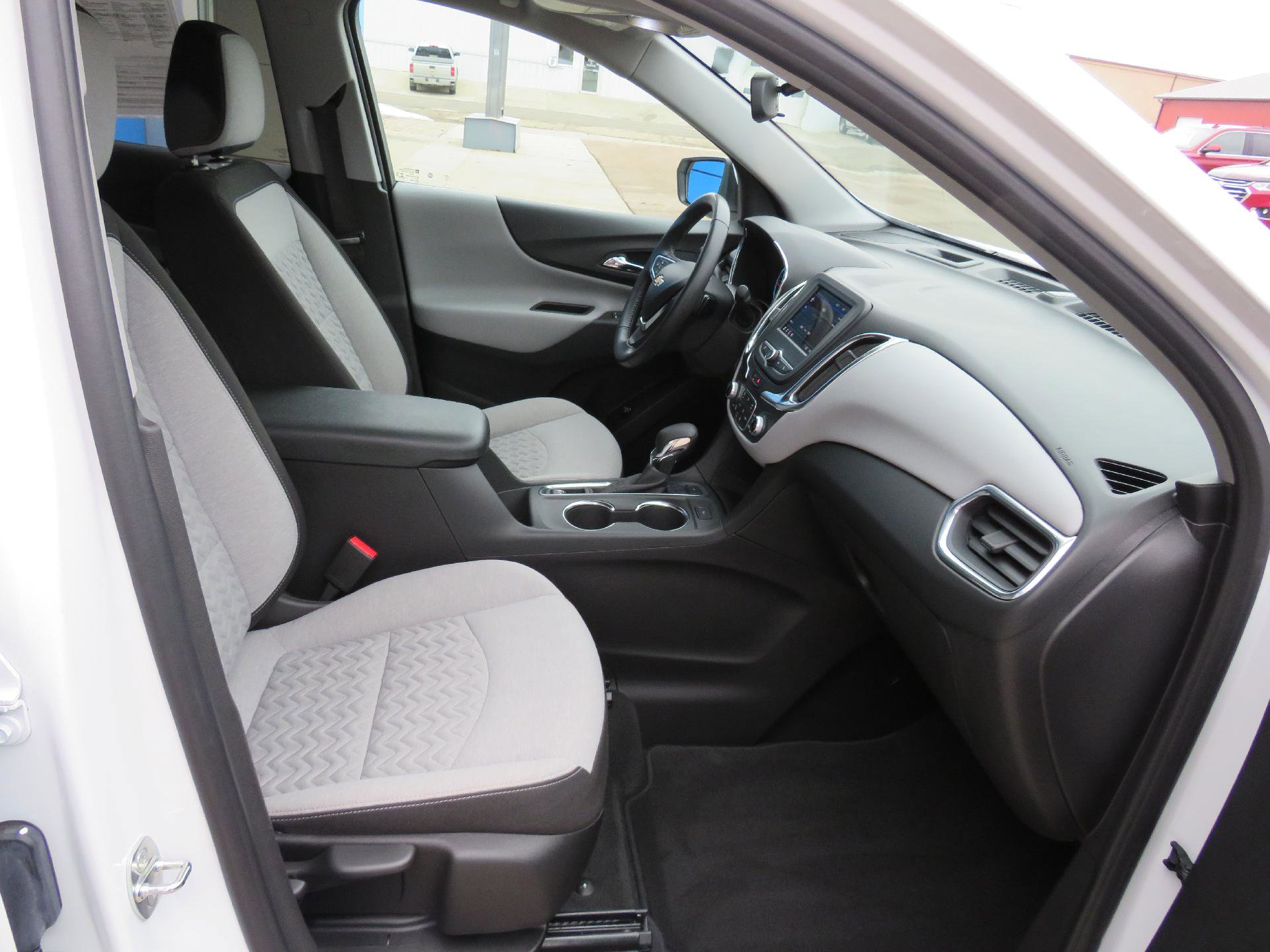 Used 2022 Chevrolet Equinox LT image 11