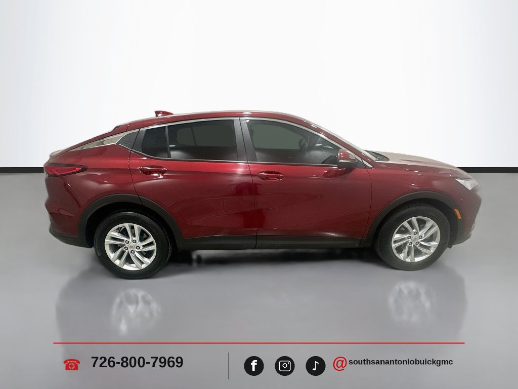 Used 2025 Buick Envista Preferred w/ Convenience II Package FWD image 9