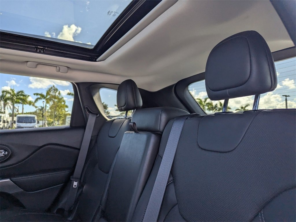 Used 2021 Jeep Cherokee Limited w/ Elite Package image 17