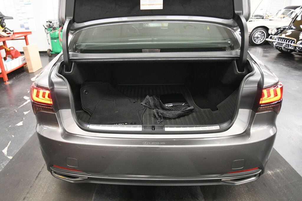 Used 2023 Lexus LS 500 AWD image 25