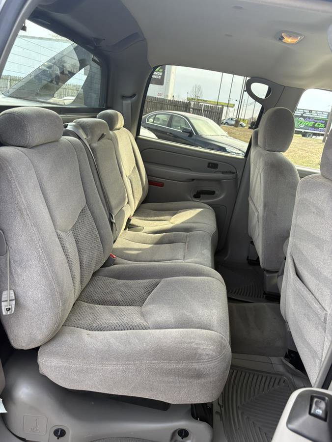 Used 2006 Chevrolet Avalanche LS image 16