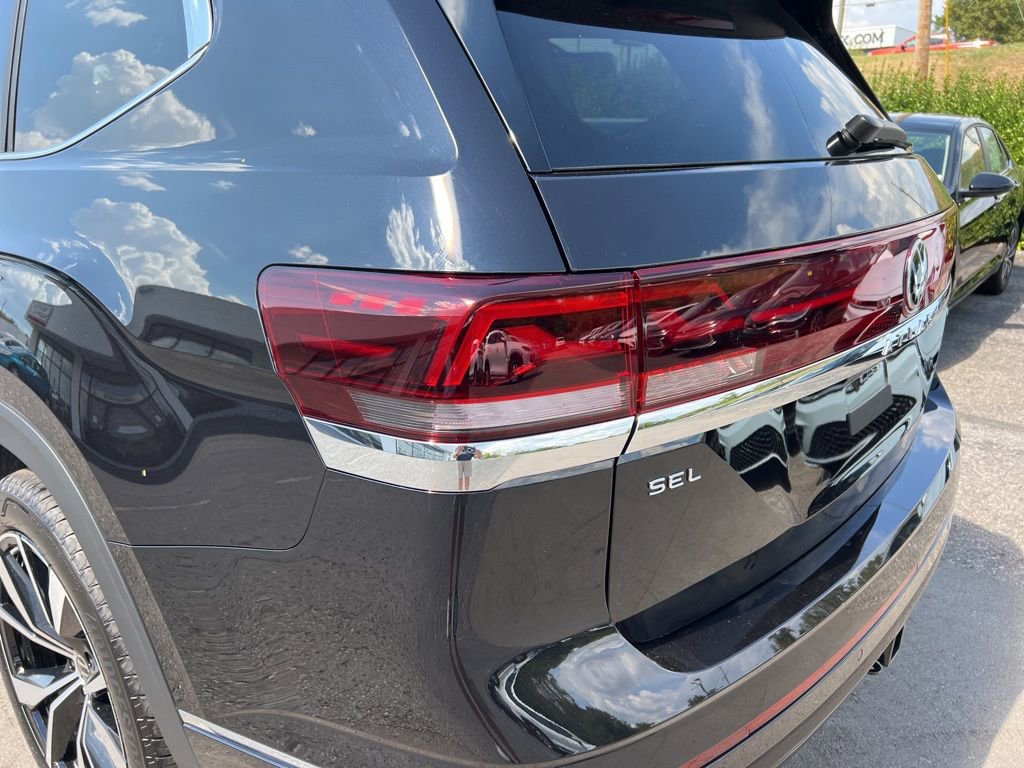 New 2026 Volkswagen Atlas SEL Premium R-Line image 12
