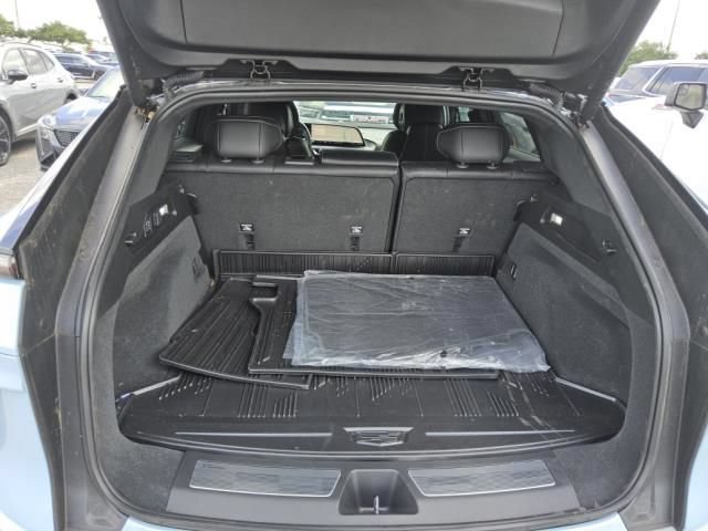 Used 2026 Cadillac Lyriq V w/ Exterior Carbon Fiber Package AWD/4WD image 10
