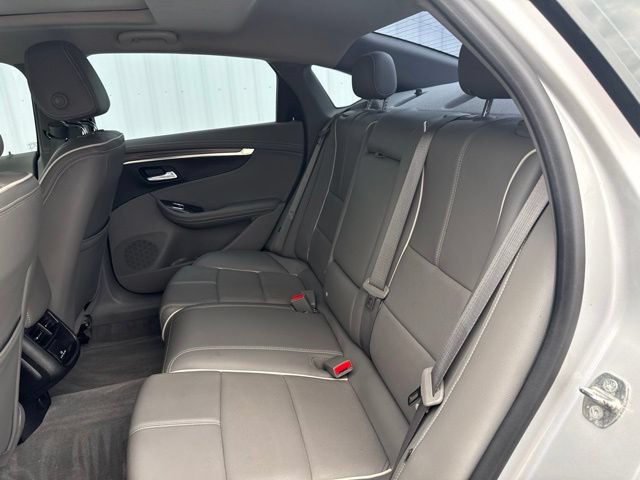 Used 2015 Chevrolet Impala LTZ FWD image 10