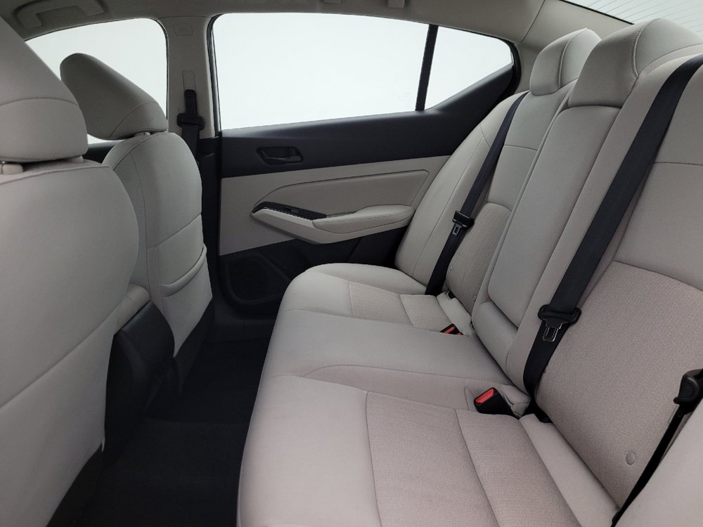 Used 2023 Nissan Altima 2.5 SV FWD image 18