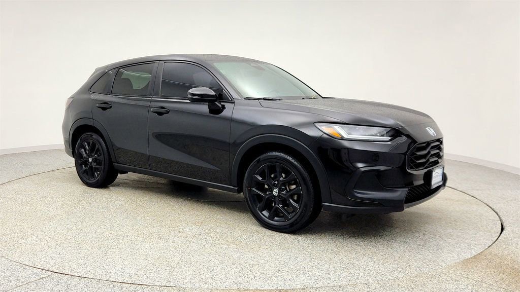 Used 2023 Honda HR-V Sport image 3