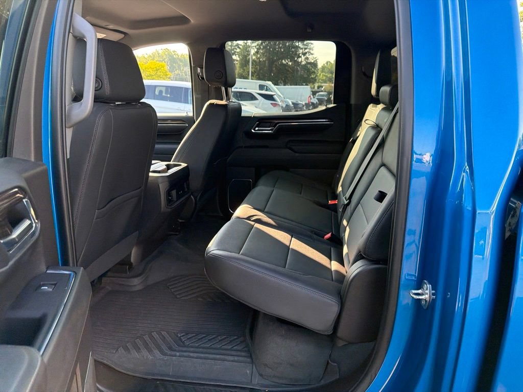 Used 2024 Chevrolet Silverado 1500 LT Trail Boss w/ LT Trail Boss Premium Package AWD/4WD image 18