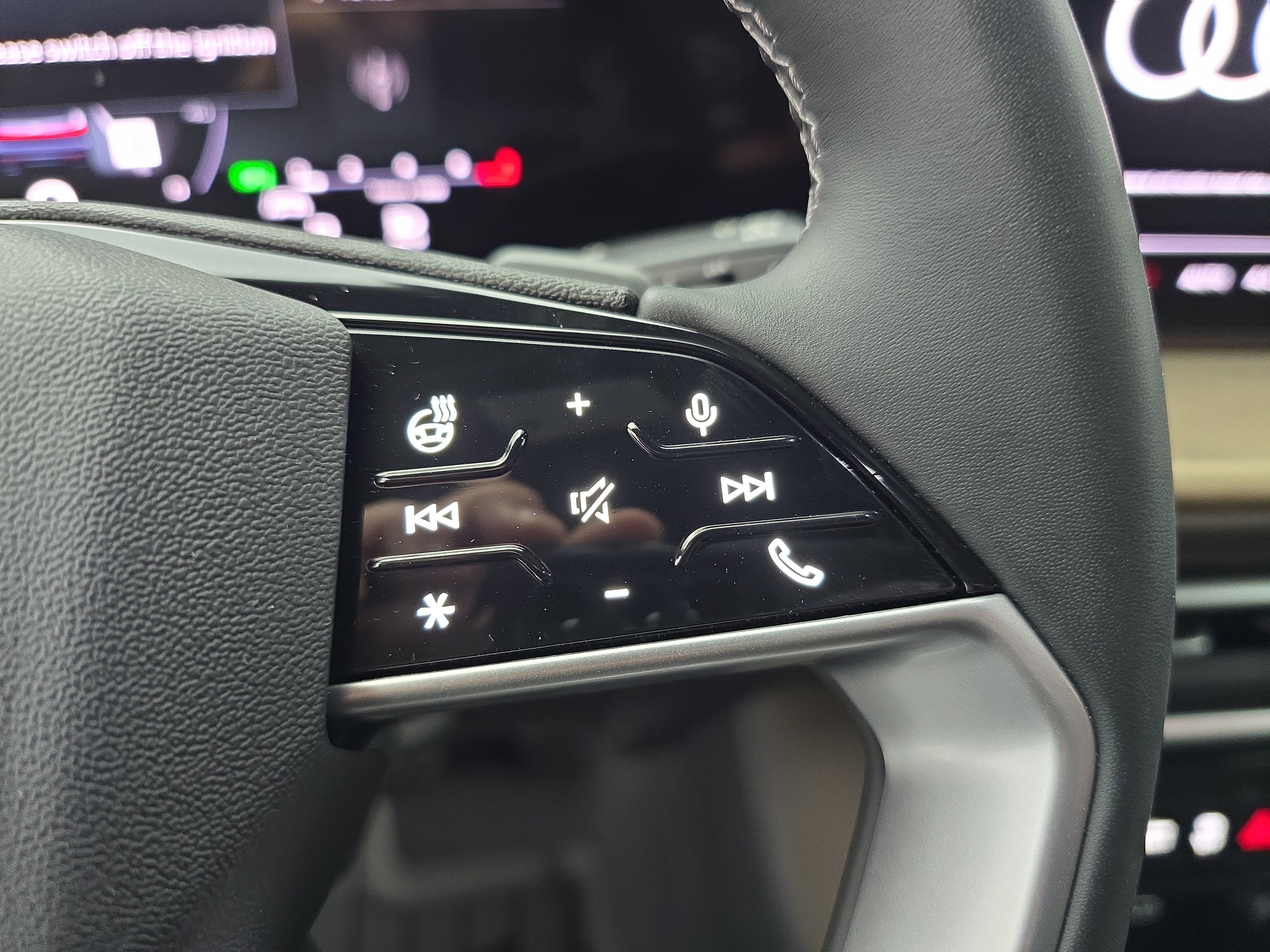 New 2025 Audi Q5 Premium Plus image 18