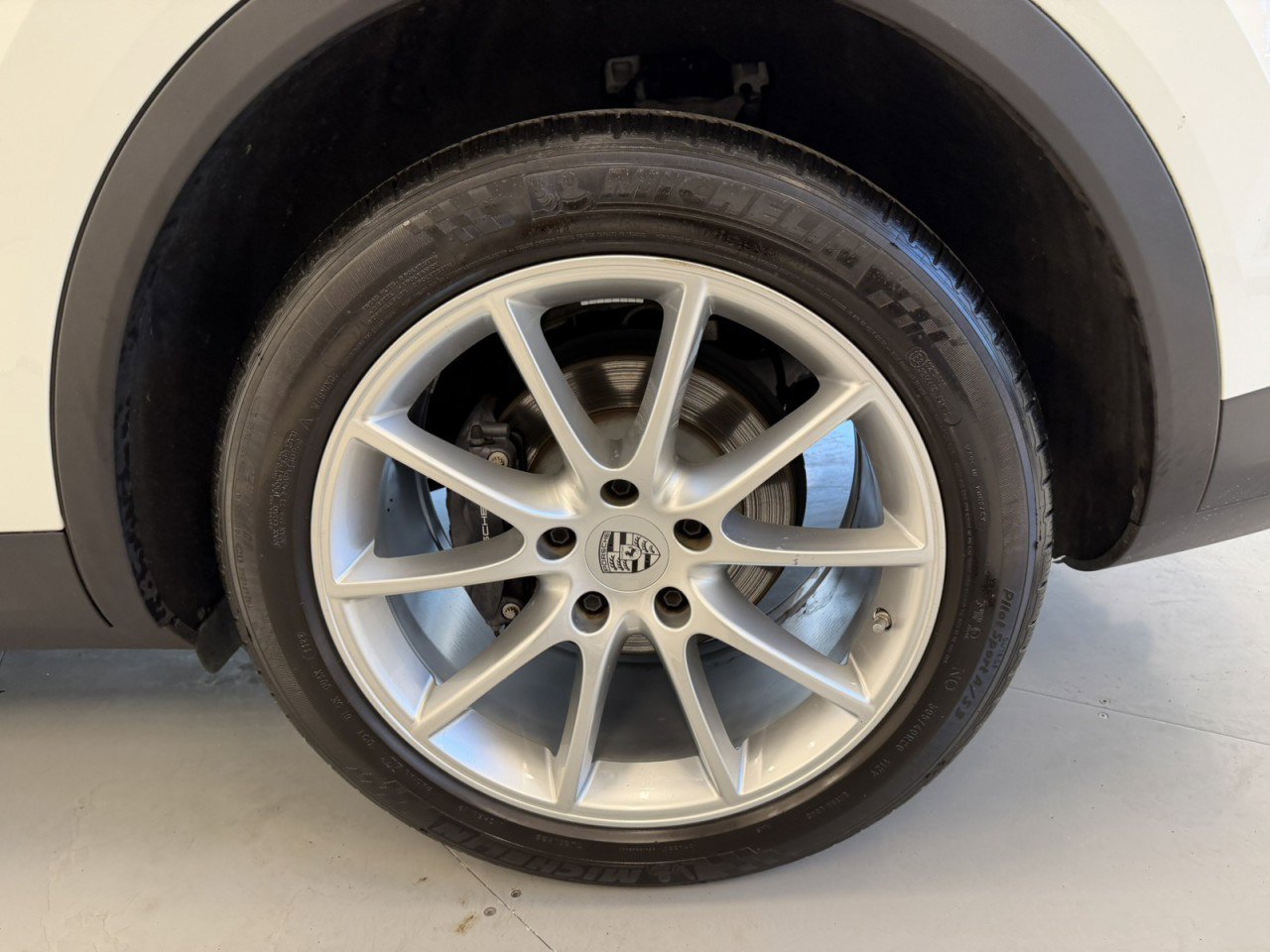 Used 2023 Porsche Cayenne Platinum Edition AWD/4WD image 54
