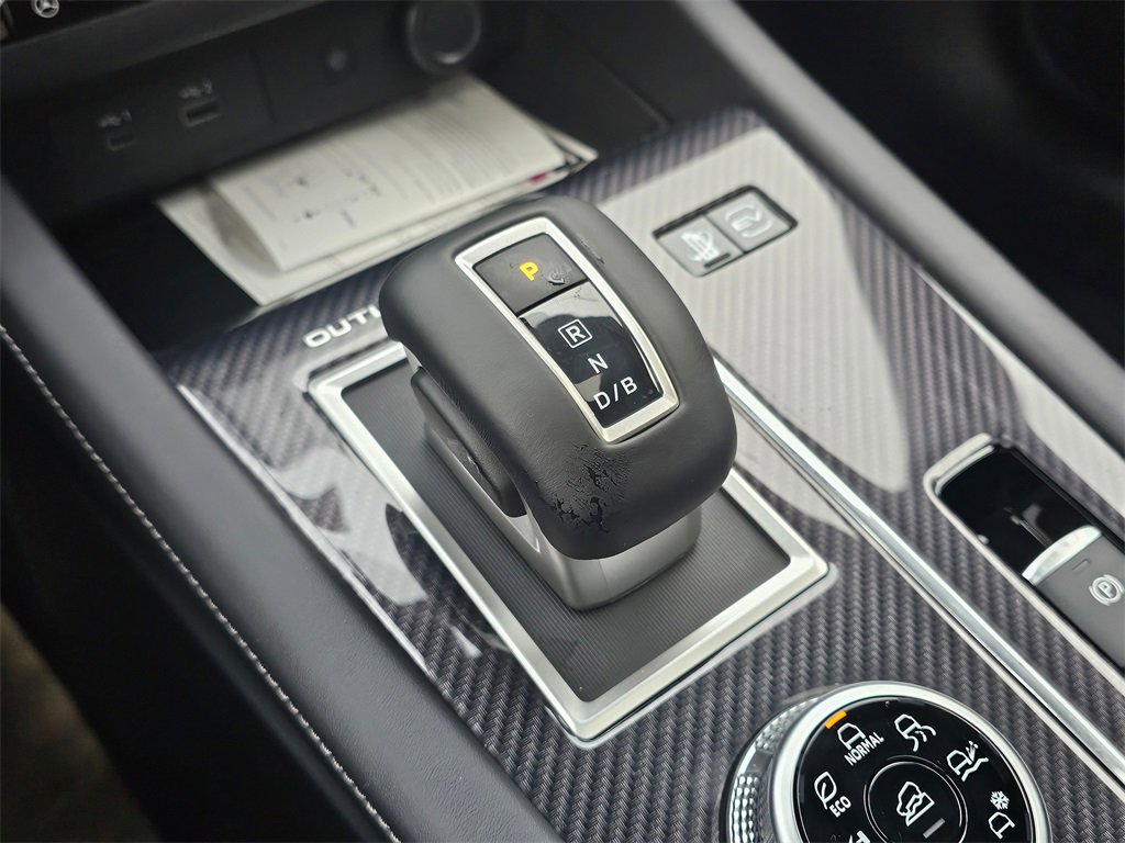 New 2025 Mitsubishi Outlander SEL Black Edition image 12