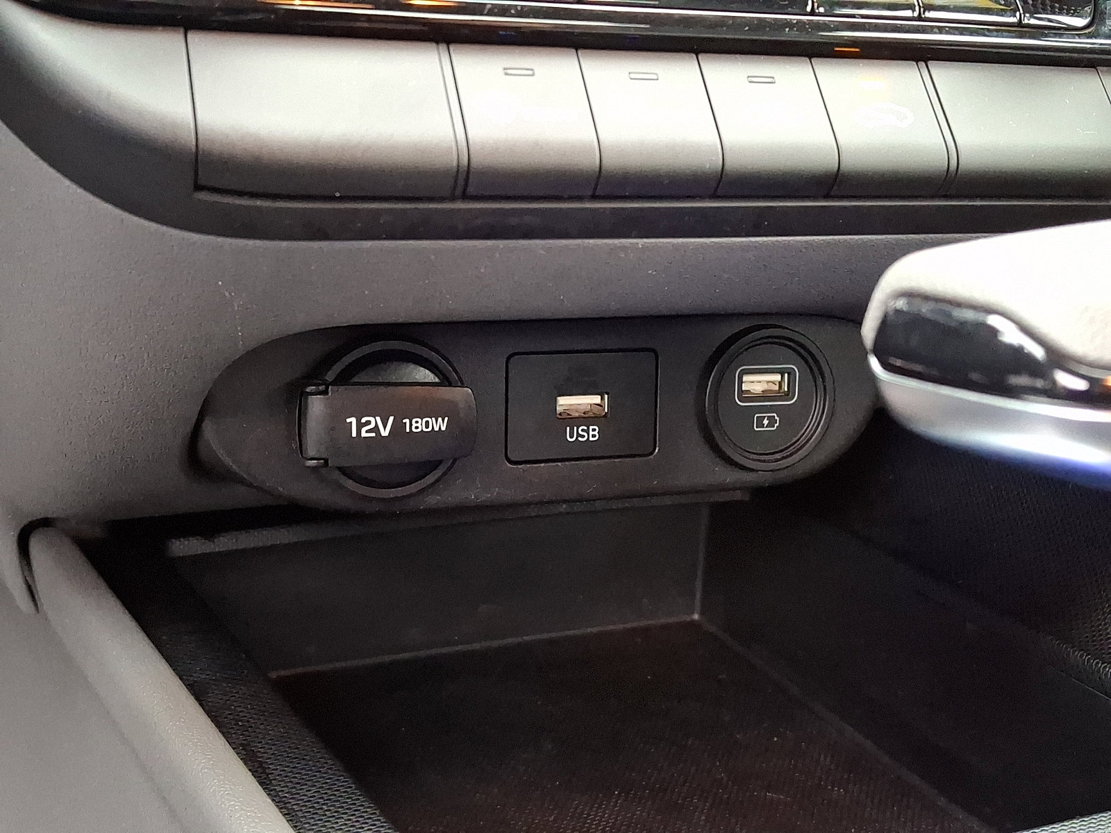 Certified 2023 Hyundai Elantra SEL w/ Winter Weather Package image 17