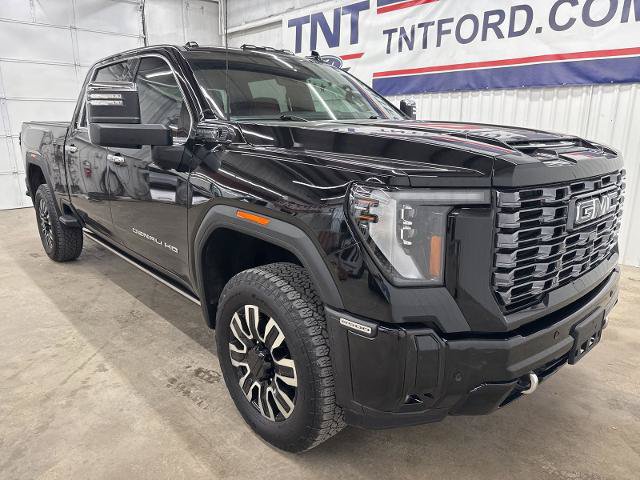 Used 2025 GMC Sierra 2500 Denali Ultimate w/ Max Trailering Package AWD/4WD image 2