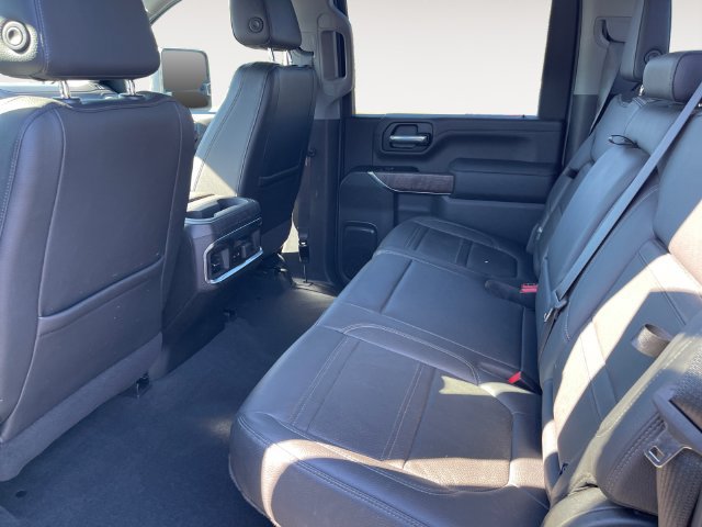 Used 2022 GMC Sierra 2500 Denali w/ Denali Black Diamond Edition AWD/4WD image 13