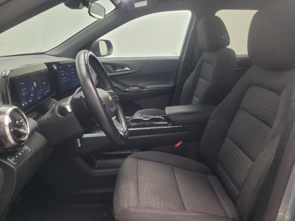 Used 2025 Chevrolet Equinox LT AWD/4WD image 17