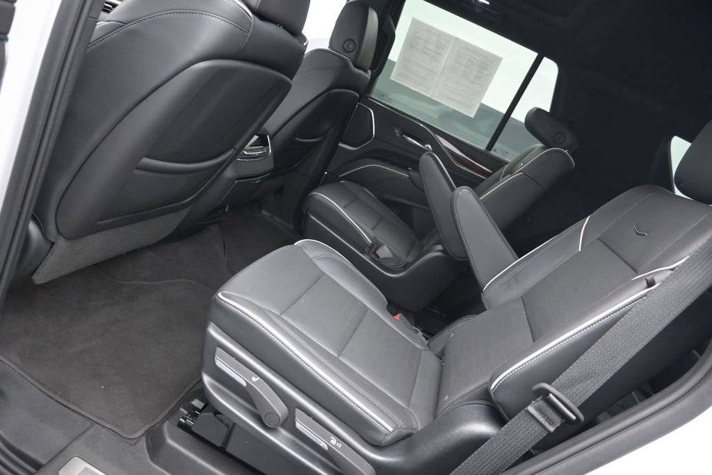 Used 2023 Cadillac Escalade Premium Luxury RWD image 19