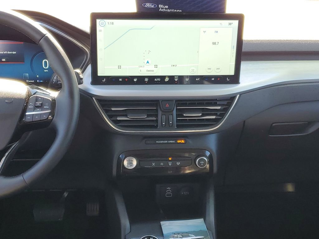 Certified 2025 Ford Escape Platinum image 28