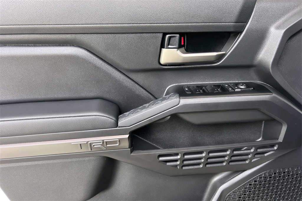 Certified 2025 Toyota Tacoma TRD Off-Road image 14