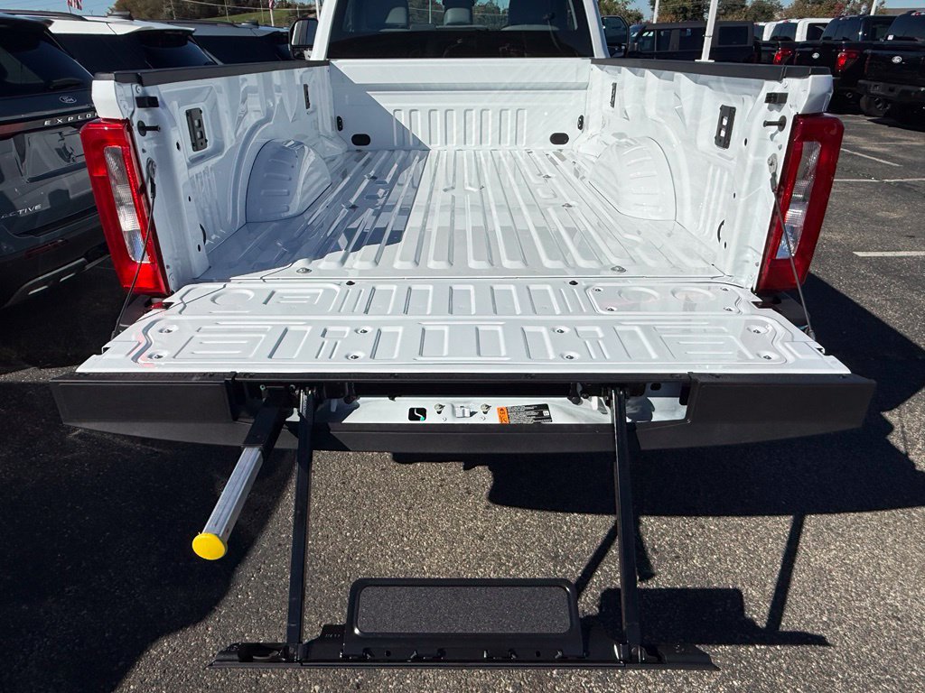 New 2027 Ford F250 XL w/ XL Chrome Package AWD/4WD image 24