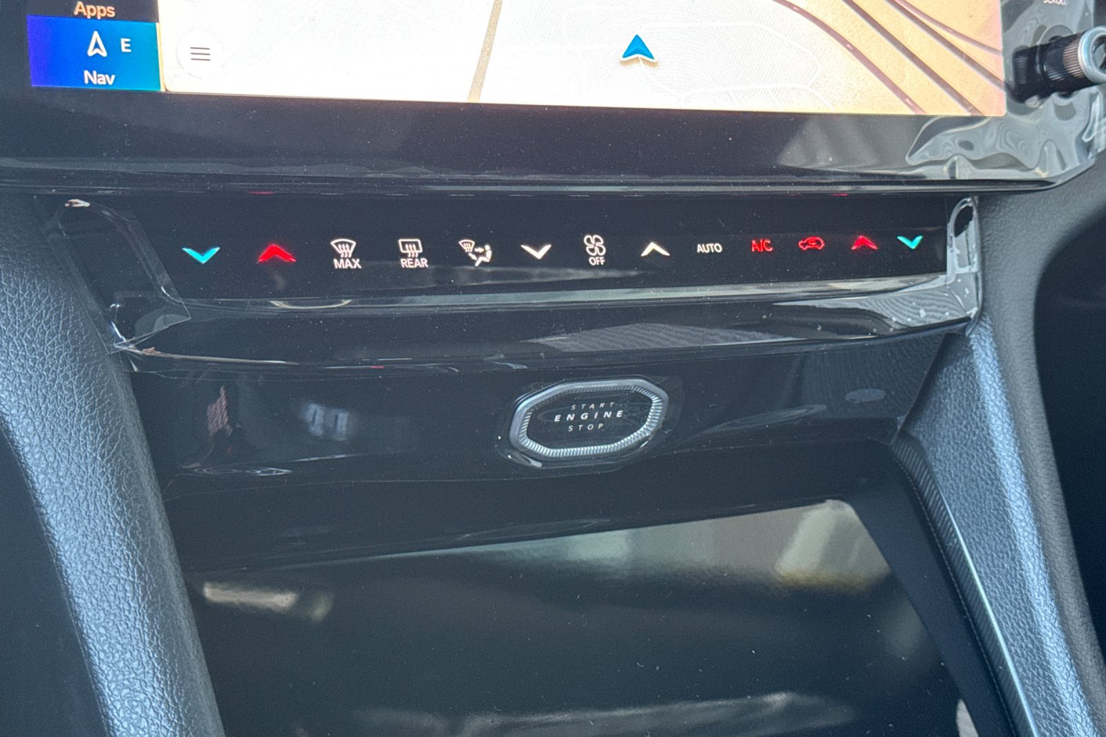 New 2026 Jeep Grand Cherokee Altitude AWD/4WD image 19
