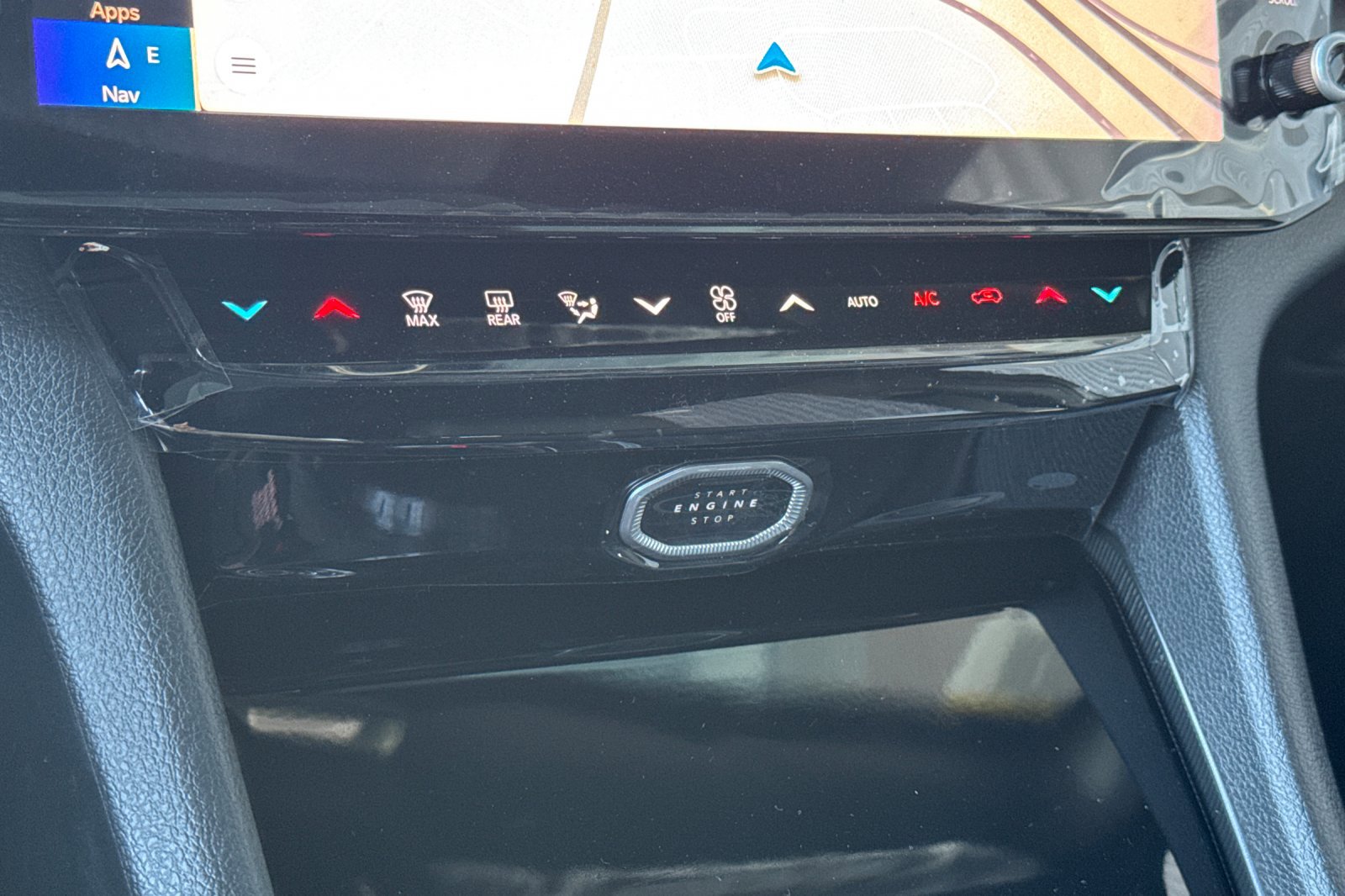 New 2026 Jeep Grand Cherokee Altitude AWD/4WD image 19