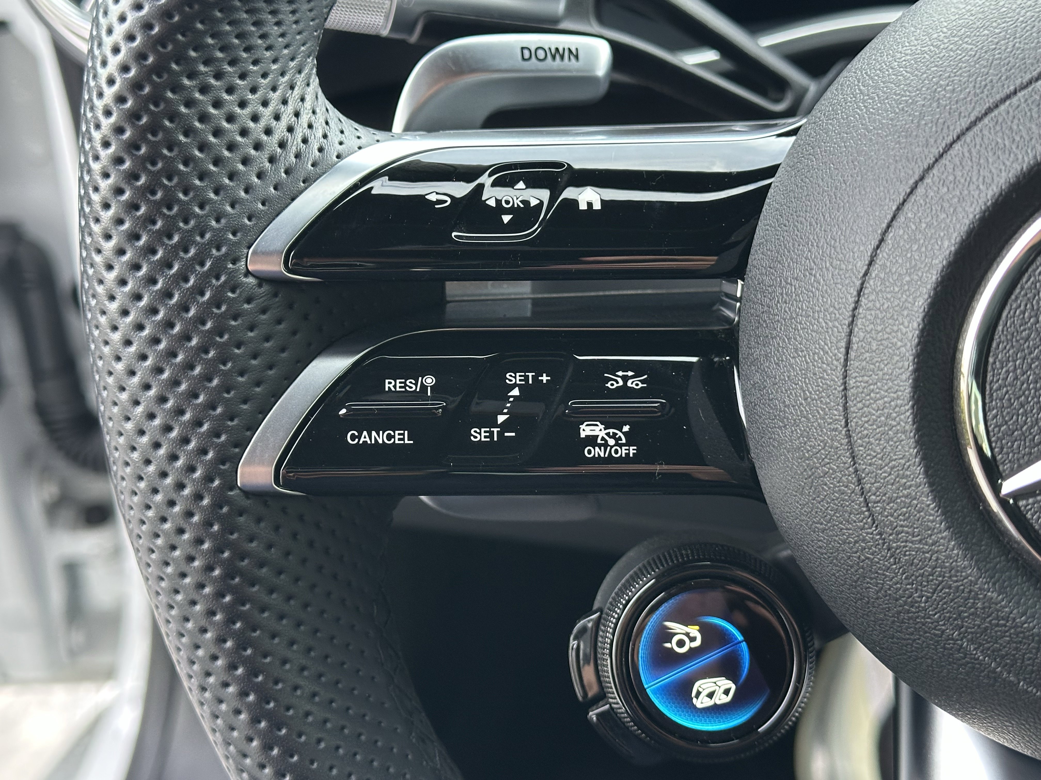 Used 2022 Mercedes-Benz SL 63 AMG 4MATIC image 18