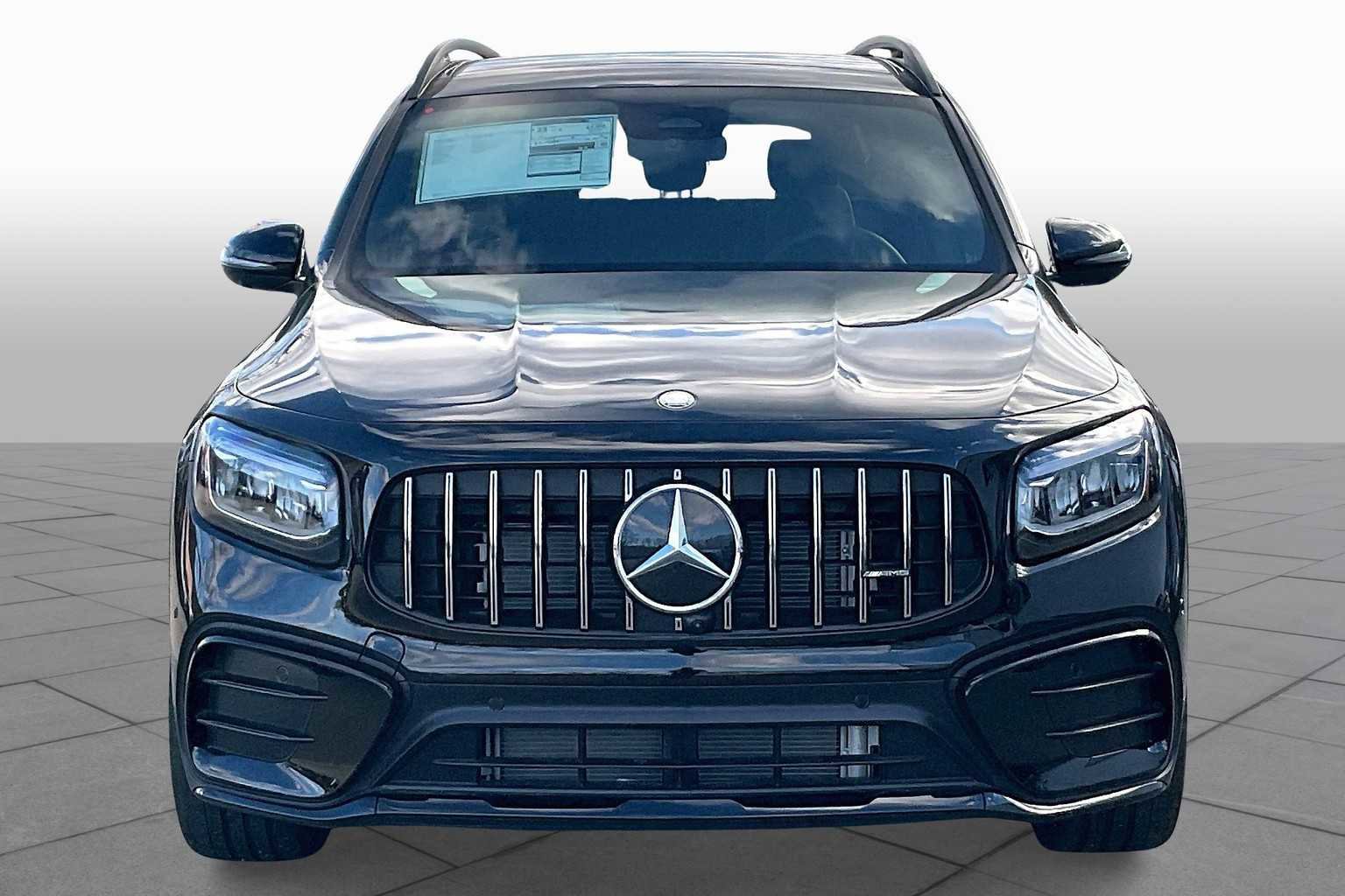 New 2025 Mercedes-Benz GLB 35 AMG 4MATIC image 3