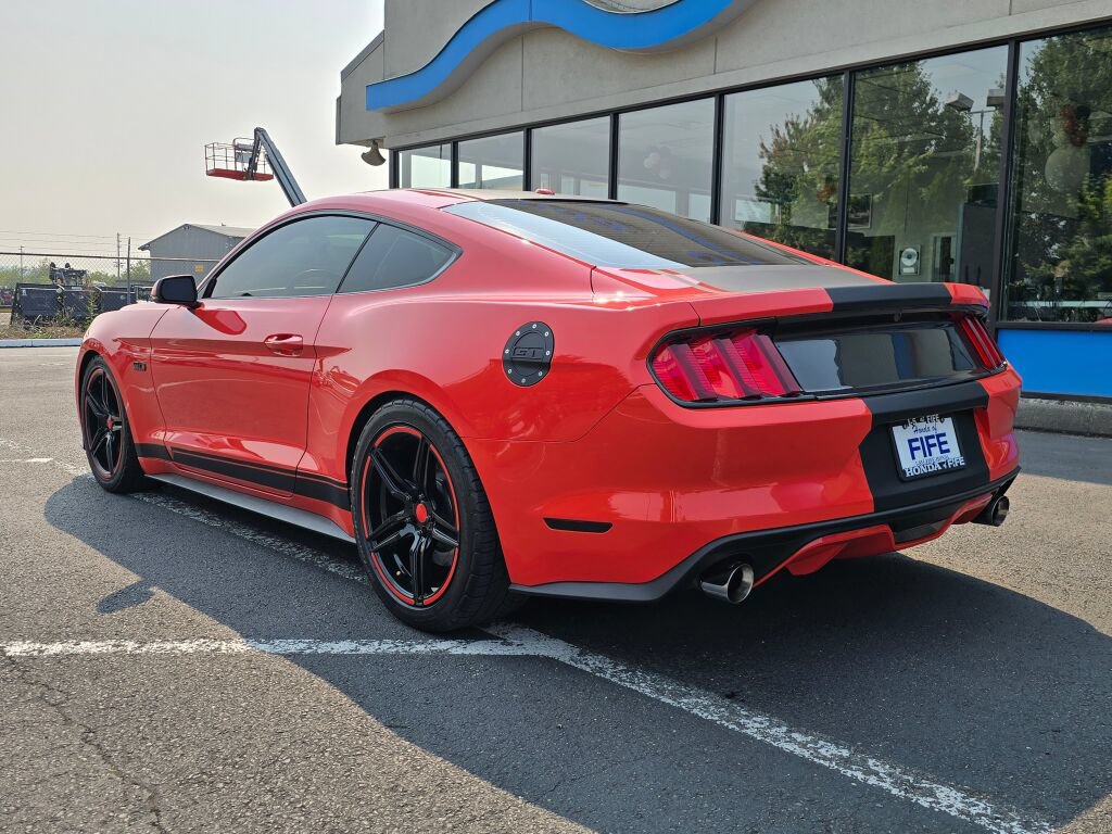 Used 2015 Ford Mustang GT Premium w/ GT Performance Package RWD image 3