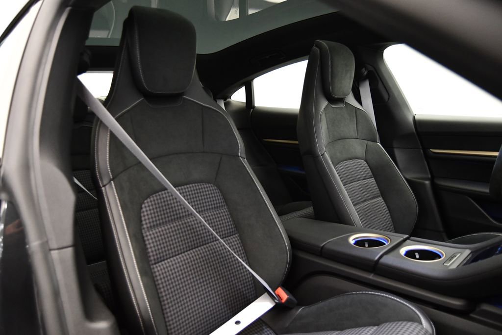 Certified 2025 Porsche Taycan 4S image 54
