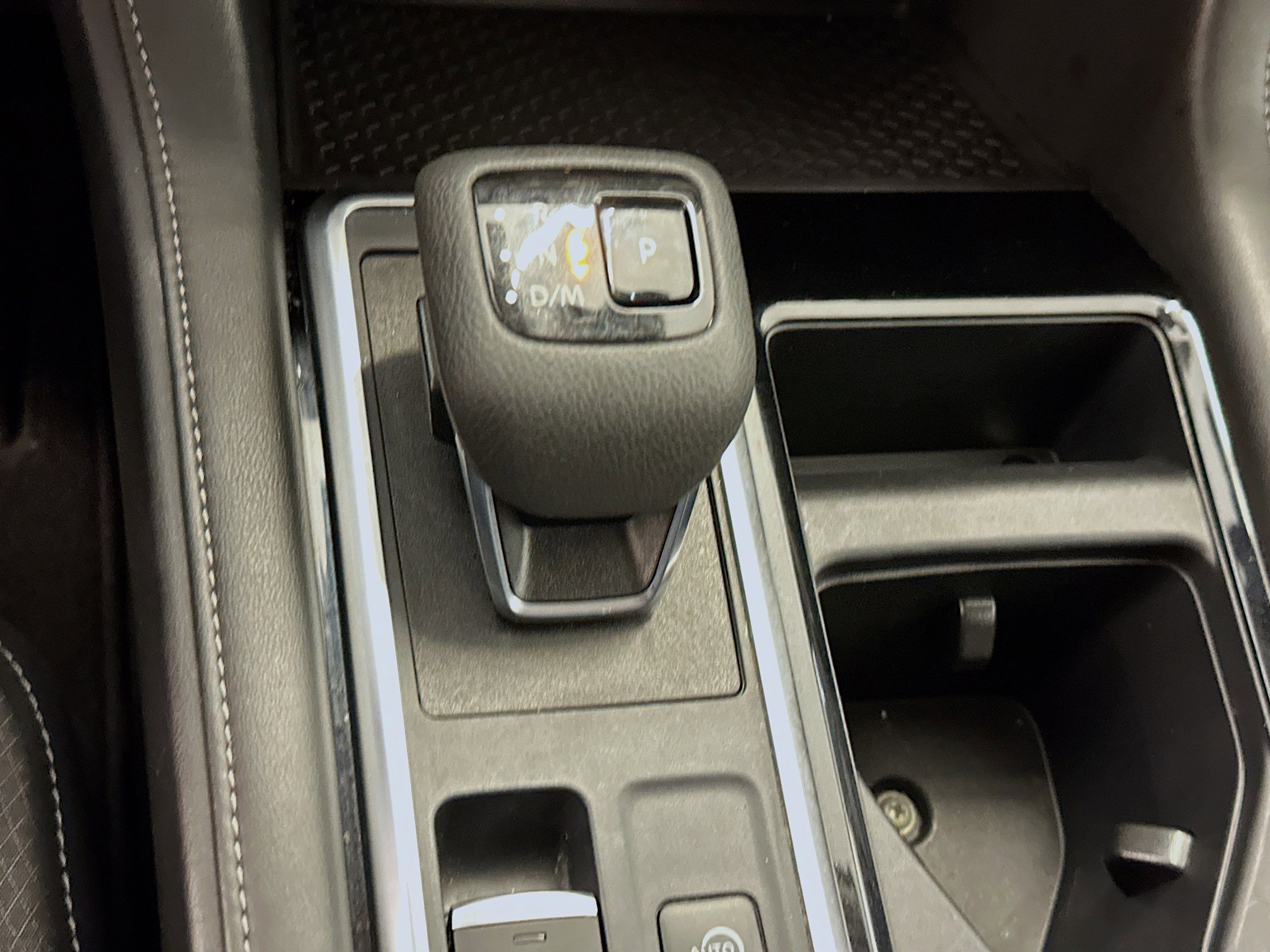 Used 2024 Nissan Pathfinder SV image 24