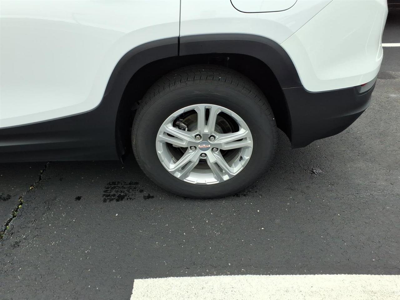 Used 2022 GMC Terrain SLE FWD image 7
