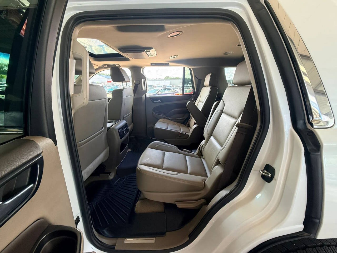 Used 2017 Chevrolet Tahoe Premier AWD/4WD image 20