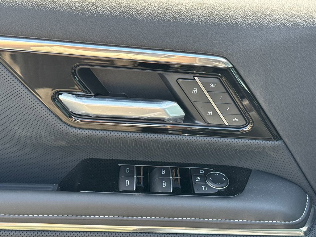 New 2025 GMC Sierra EV Denali image 17