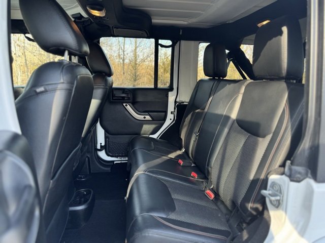 Used 2016 Jeep Wrangler Unlimited Sahara image 16