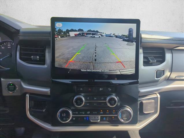 Used 2024 Ford Expedition Max XLT image 17