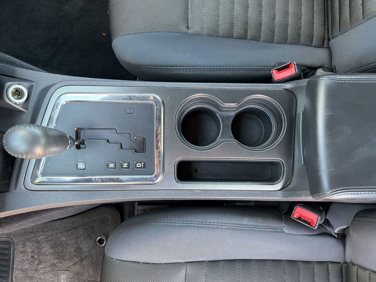 Used 2014 Dodge Challenger SXT RWD image 22