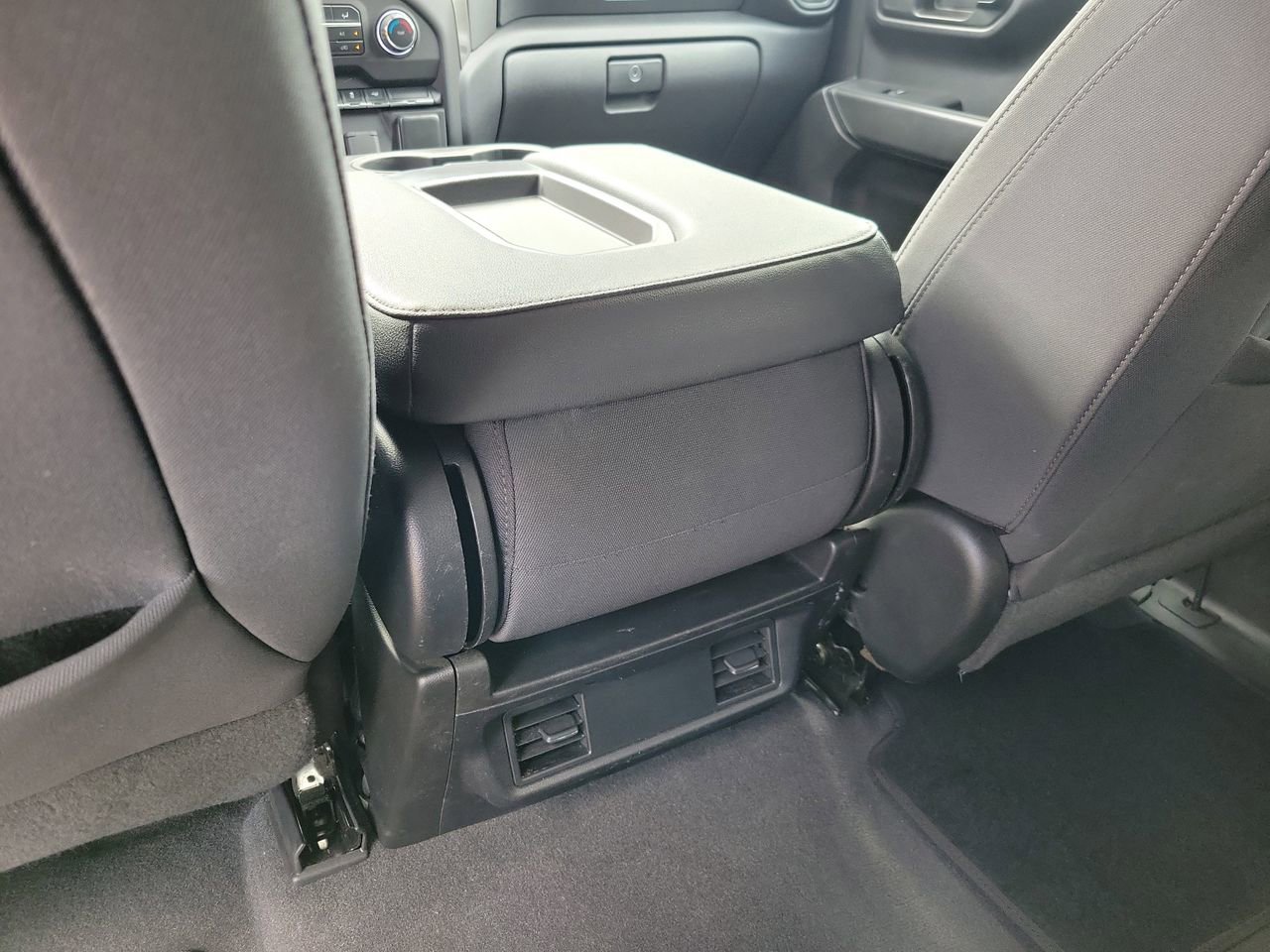 Used 2023 Chevrolet Silverado 1500 Custom image 11