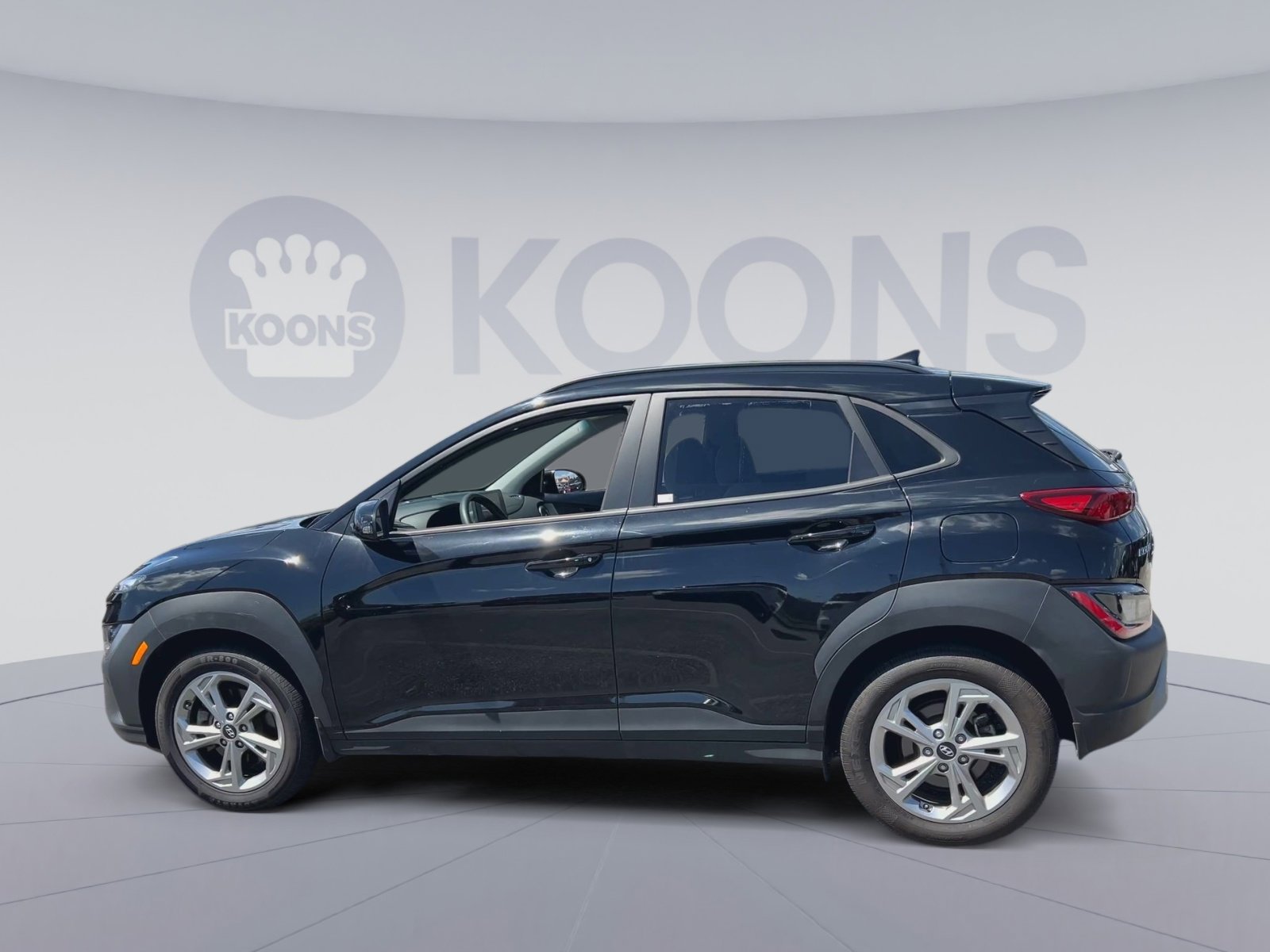 Used 2023 Hyundai Kona SEL w/ Winter Weather Package AWD/4WD image 8