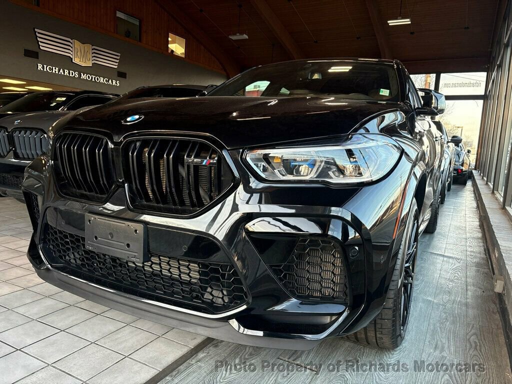 Used 2022 BMW X6 M image 4